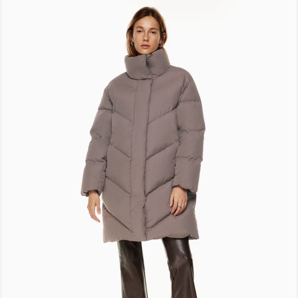 The Cloud Puff Mid Aritzia - Picture 1 of 6